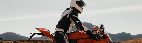 Combinaisons Moto